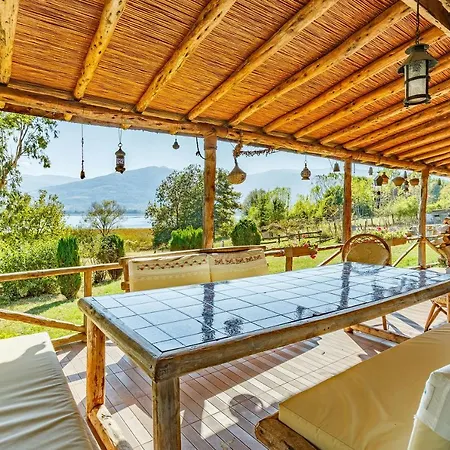 아파트 5 Bedroom Amazing Lake House